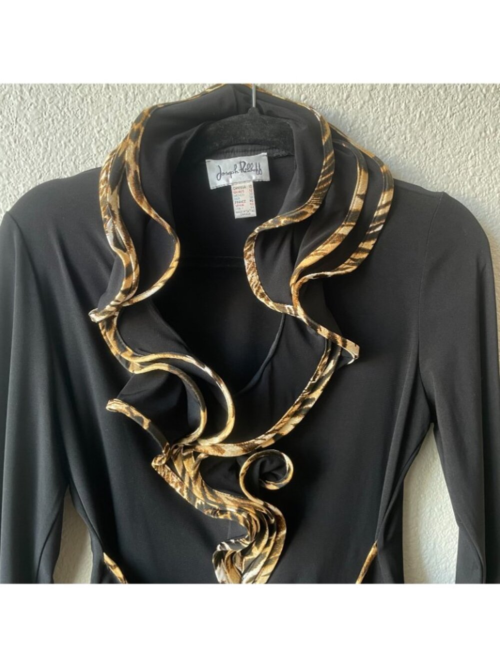 Joseph Ribkoff Women's Black Long Sleeve Top Size 10 Ruffled Neckline Belt Front - Picture 3 of 10